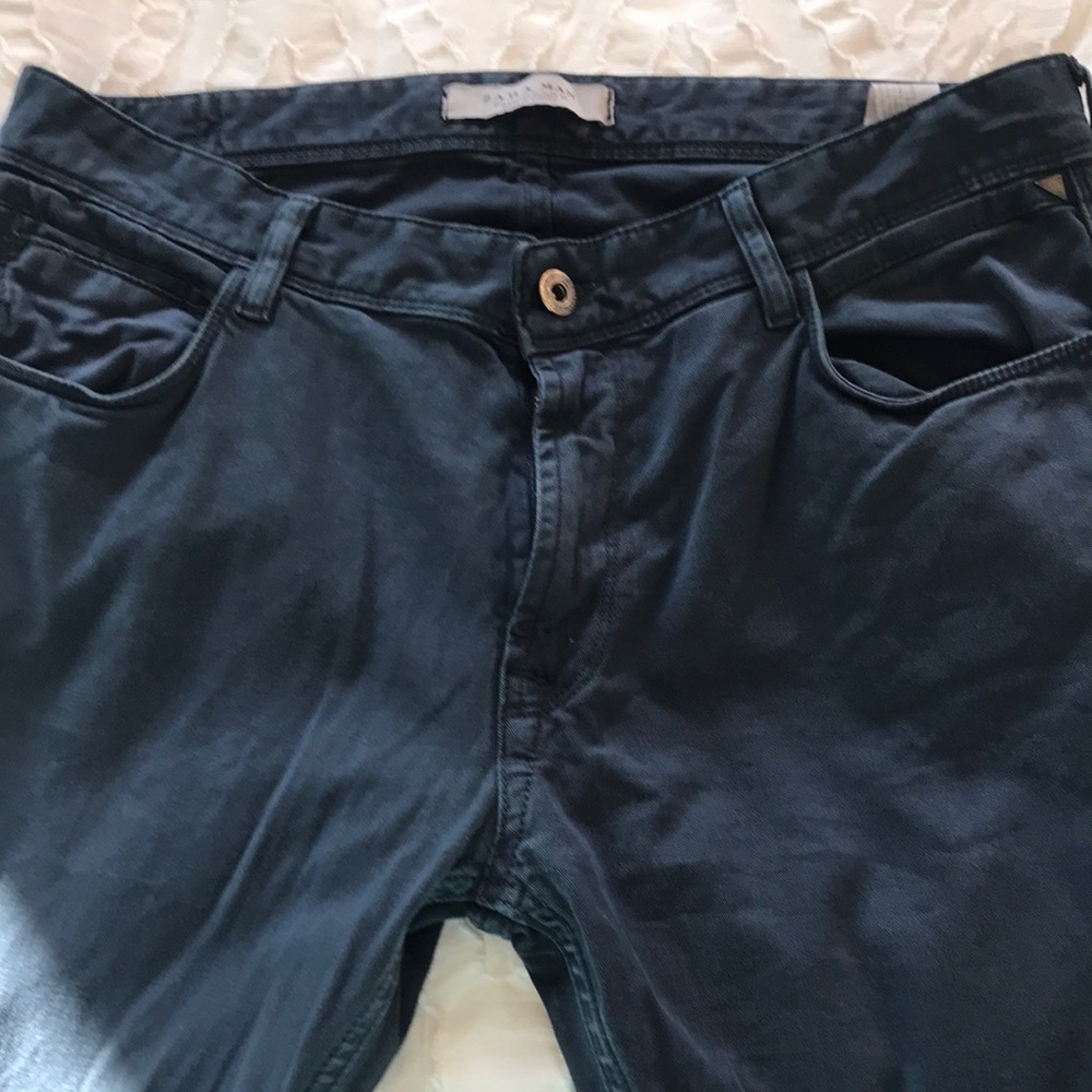 Zara basic chino pants. Soft 98% cotton. Dark blue.